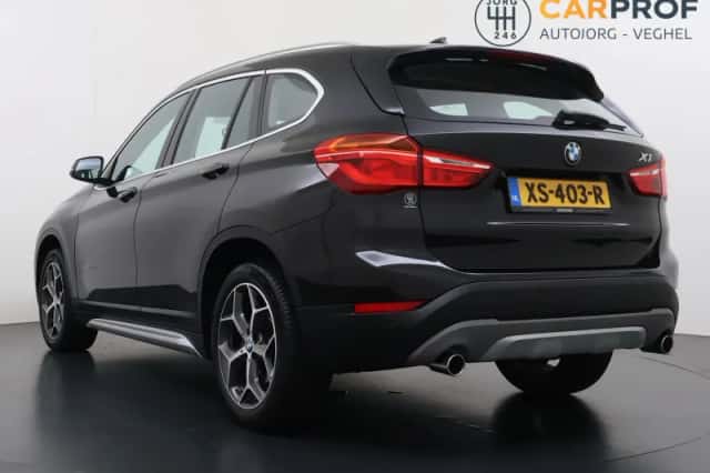 BMW X1 (2017) thumbnail 2