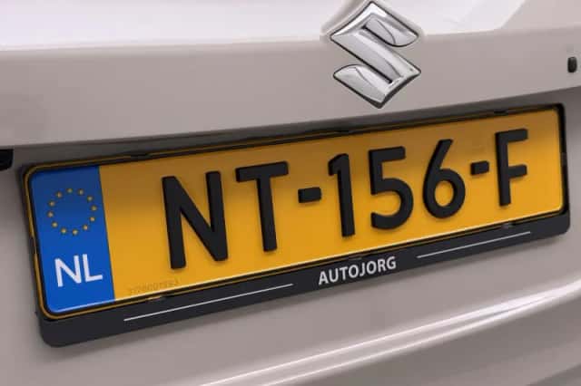 Suzuki Vitara (2017) thumbnail 6