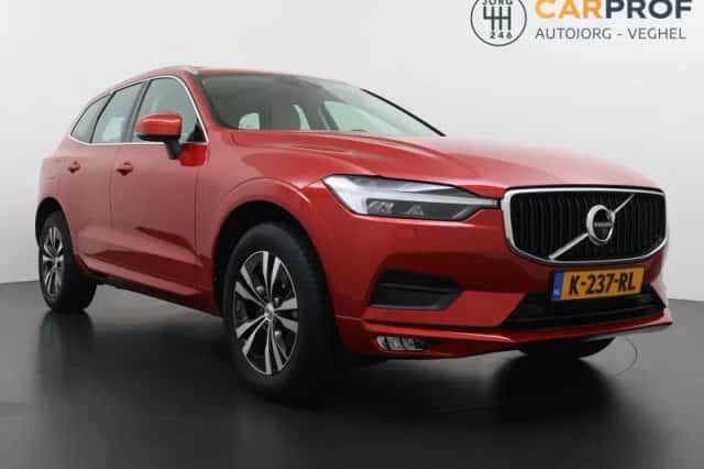 Volvo XC60 (2021) thumbnail 4