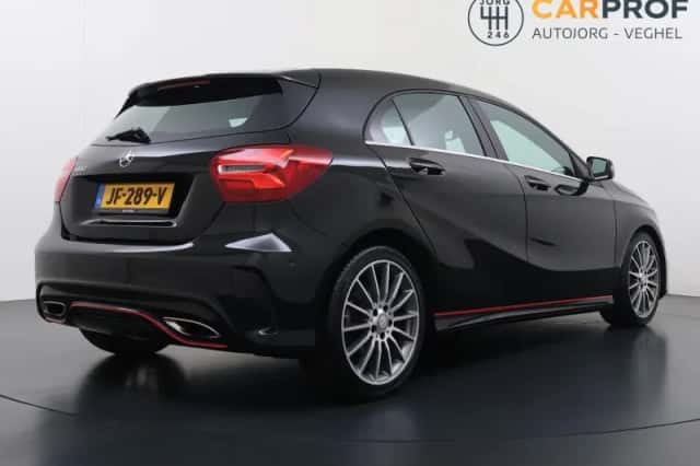 Mercedes-Benz A-Klasse (2016) thumbnail 3