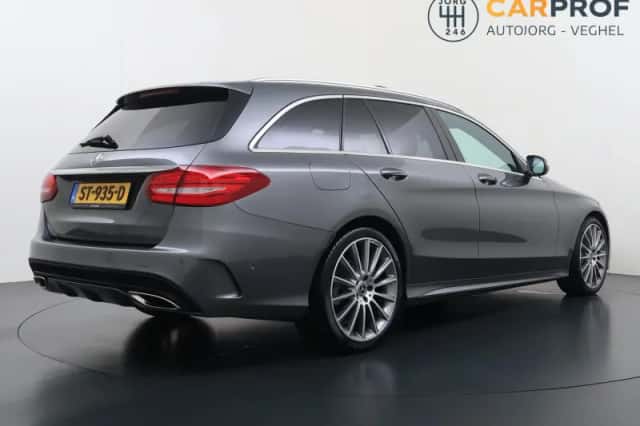 Mercedes-Benz C-Klasse (2018) thumbnail 3