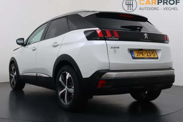 Peugeot 3008 (2019) thumbnail 2