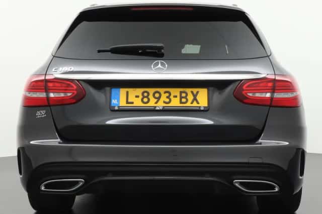 Mercedes-Benz C-Klasse (2021) thumbnail 2