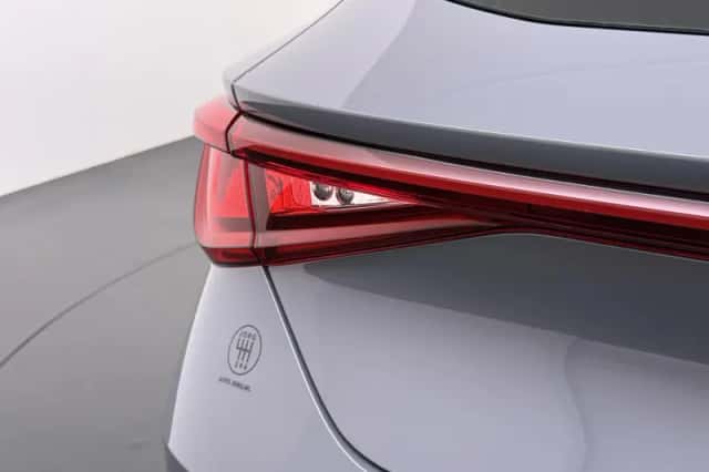 SEAT Leon (2024) thumbnail 5