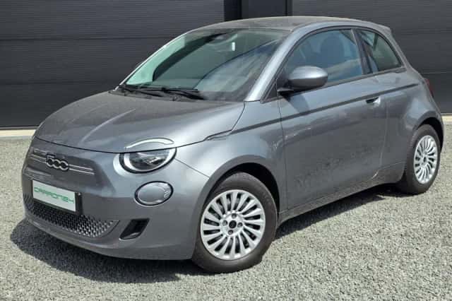 Fiat 500 (2022) thumbnail 1