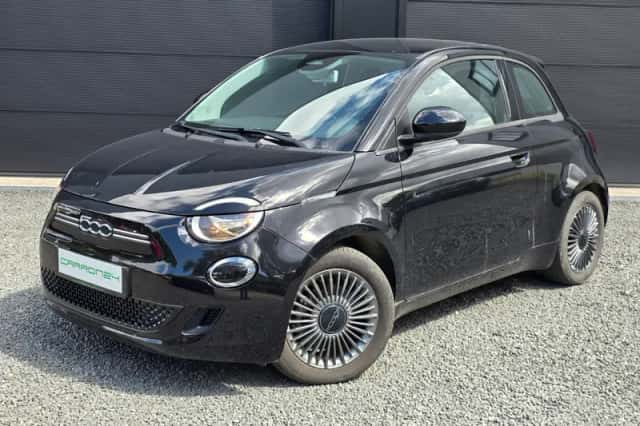 Fiat 500 (2022) thumbnail 1
