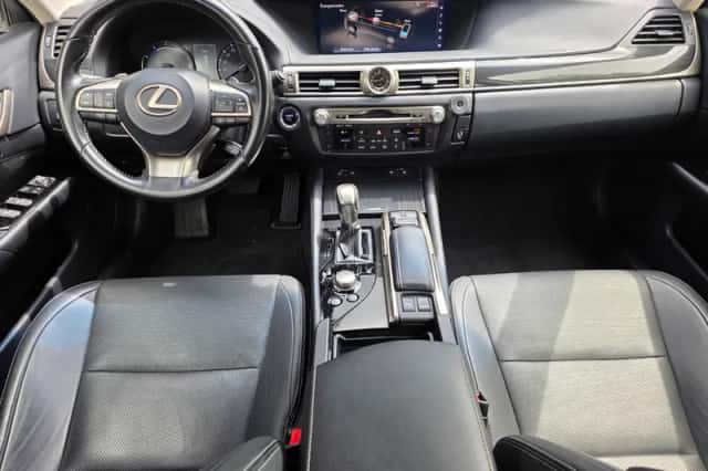 Lexus GS (2017) thumbnail 3