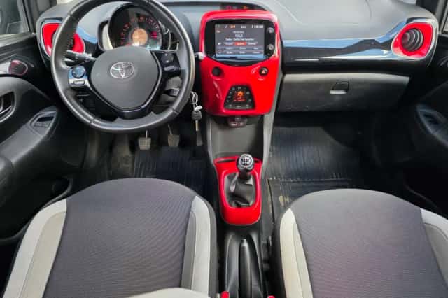 Toyota Aygo (2014) thumbnail 3