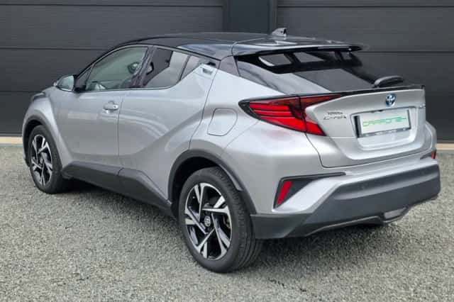Toyota C-HR (2023) thumbnail 6