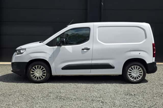Toyota Proace (2023) thumbnail 4