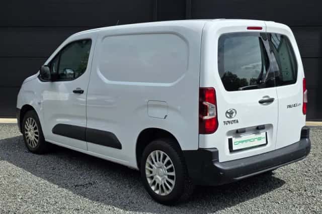 Toyota Proace (2023) thumbnail 6