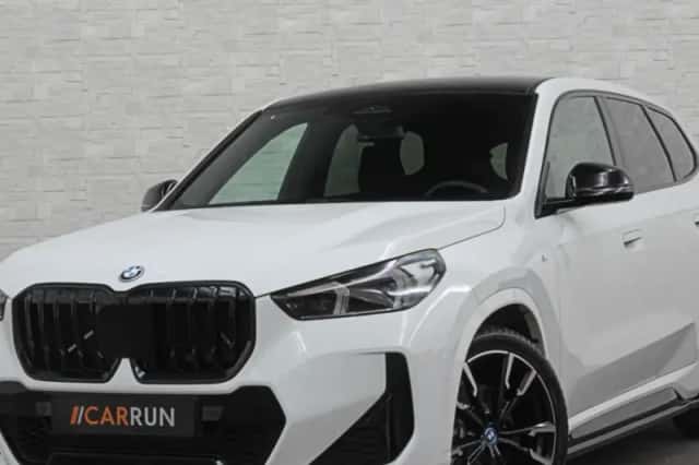 BMW iX1 (2023) thumbnail 1