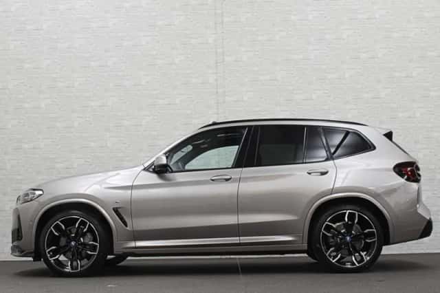 BMW iX3 (2023) thumbnail 5