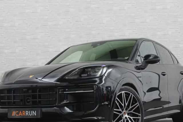 Porsche Cayenne (2025) thumbnail 1
