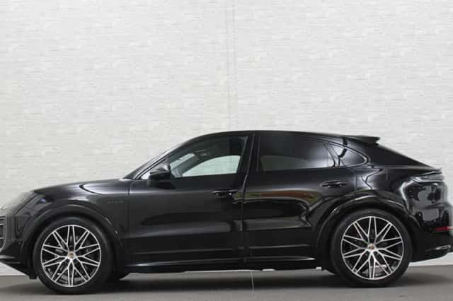 Porsche Cayenne (2025) thumbnail 5