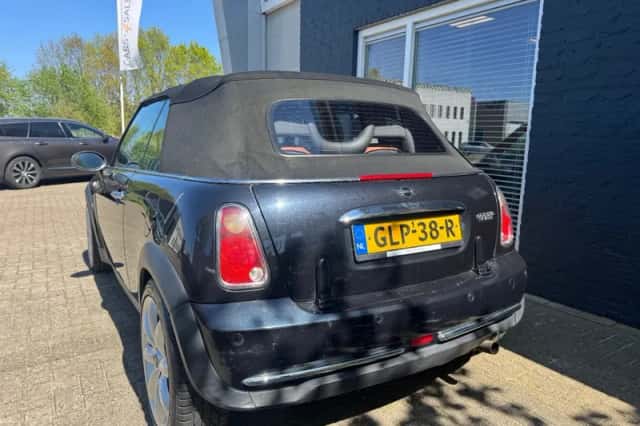 MINI Cooper (2009) thumbnail 4