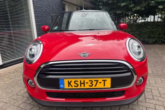 MINI CABRIO (2019) thumbnail 2
