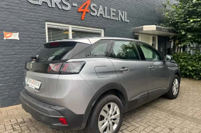 Peugeot 3008 (2021) thumbnail 5