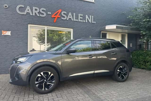 Peugeot 2008 (2021) thumbnail 3