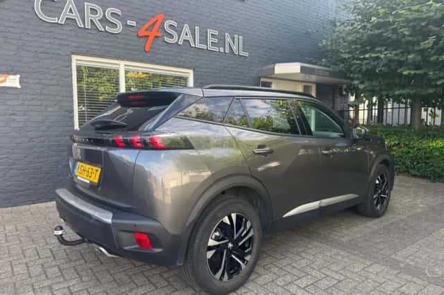 Peugeot 2008 (2021) thumbnail 5