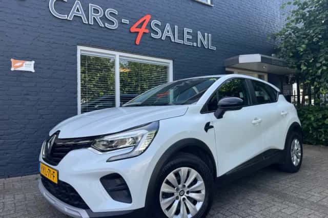Renault Captur (2021) thumbnail 1
