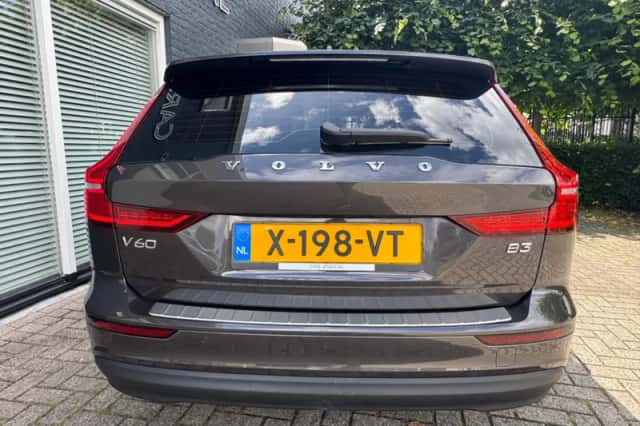 Volvo V60 (2024) thumbnail 6