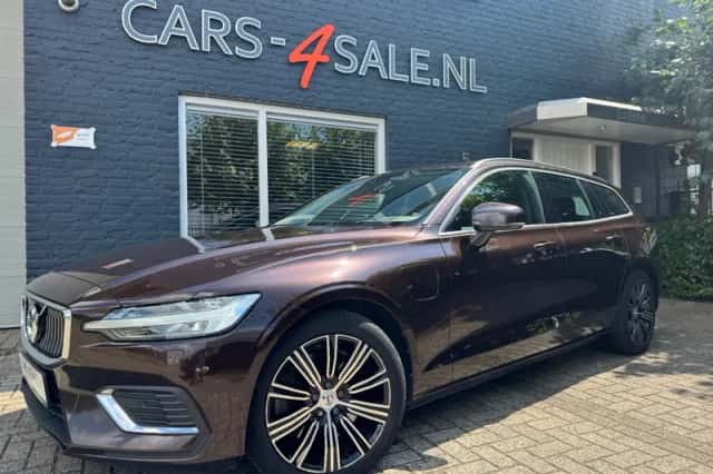 Volvo V60 (2019) thumbnail 1