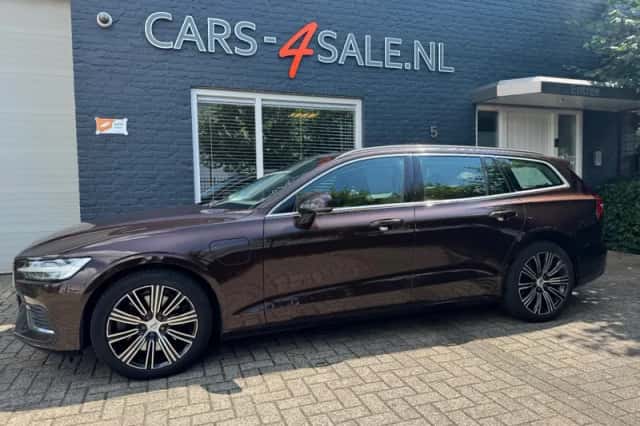 Volvo V60 (2019) thumbnail 3