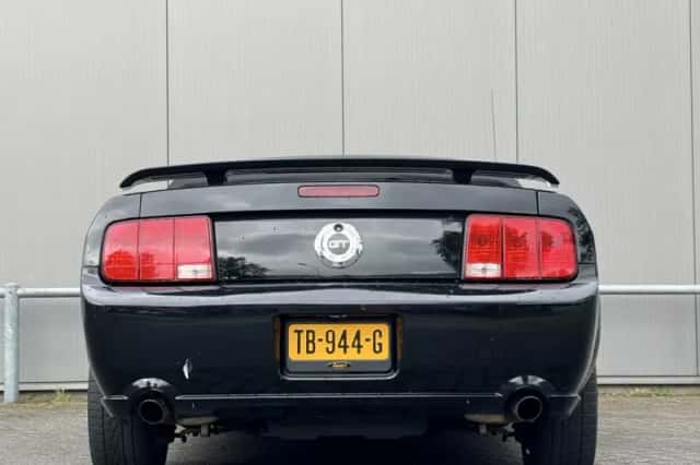 Ford Mustang (2008) thumbnail 6