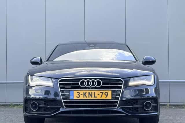 Audi A7 (2012) thumbnail 2