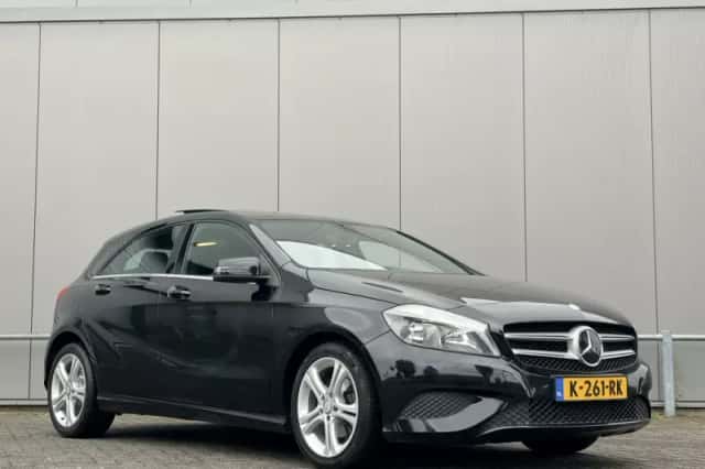 Mercedes-Benz A-Klasse (2012) thumbnail 3