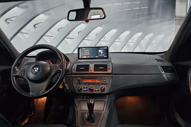 BMW X3 (2004) thumbnail 3