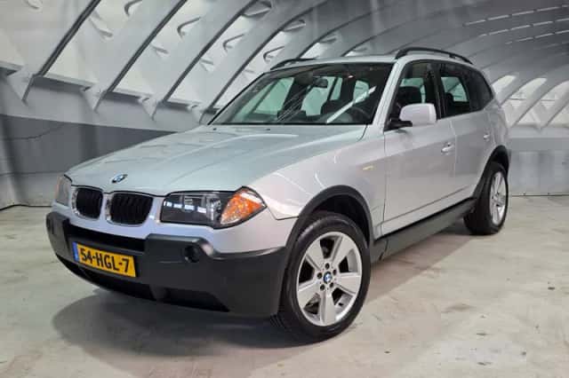 BMW X3 (2004) thumbnail 5