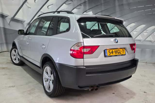 BMW X3 (2004) thumbnail 6