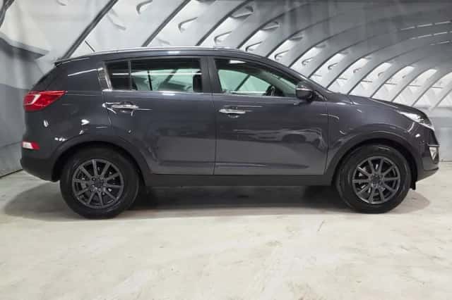Kia Sportage (2011) thumbnail 5