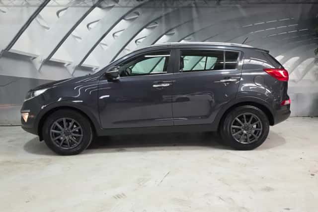 Kia Sportage (2011) thumbnail 6