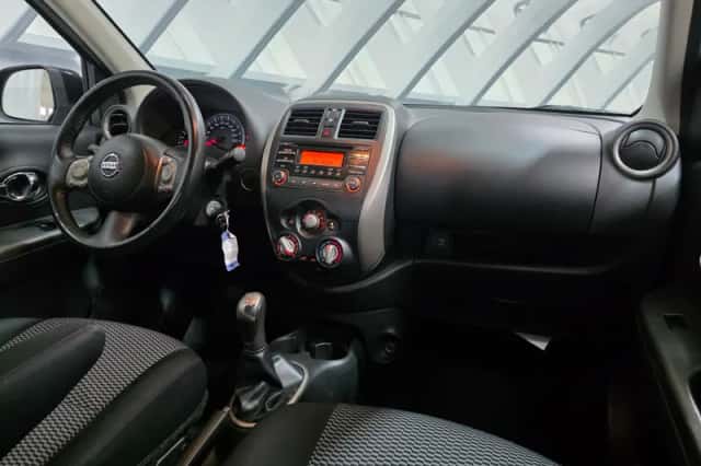 Nissan Micra (2014) thumbnail 3