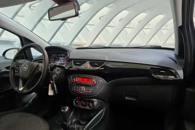 Opel Corsa (2017) thumbnail 3