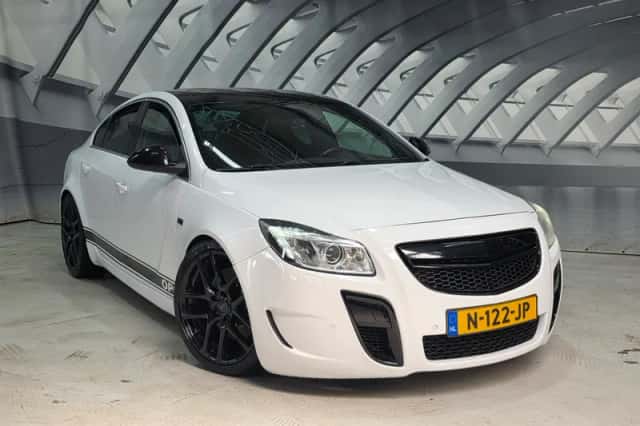 Opel Insignia (2011) thumbnail 1
