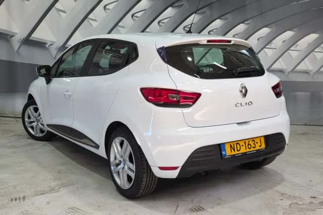 Renault Clio (2017) thumbnail 6