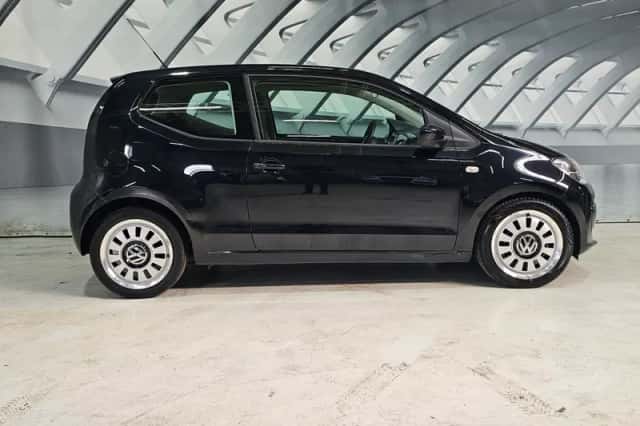Volkswagen Up! (2012) thumbnail 4