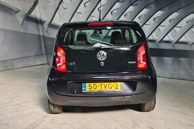 Volkswagen Up! (2012) thumbnail 6