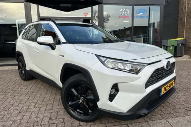 Toyota RAV4 (2021) thumbnail 5