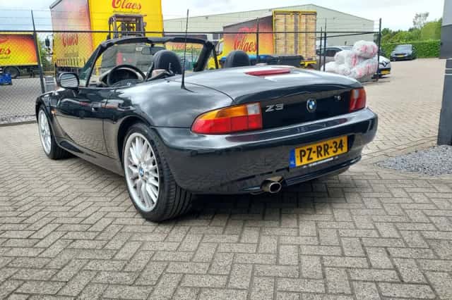 BMW Z3 (1997) thumbnail 6