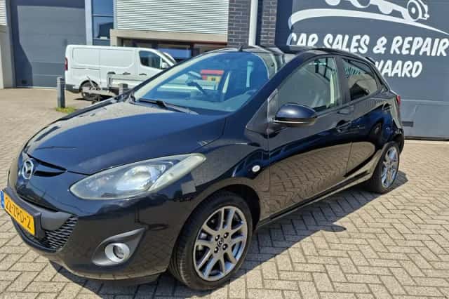 Mazda 2 1.3i 16V (2013) thumbnail 1