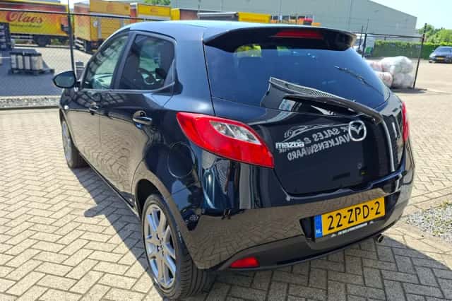 Mazda 2 1.3i 16V (2013) thumbnail 5