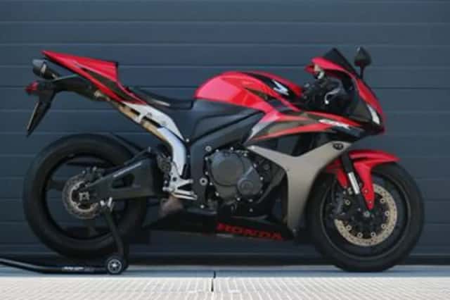 Honda CBR (2007) thumbnail 2