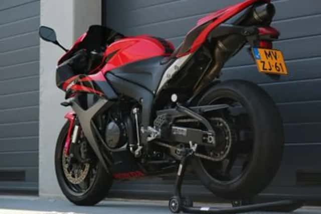 Honda CBR (2007) thumbnail 6