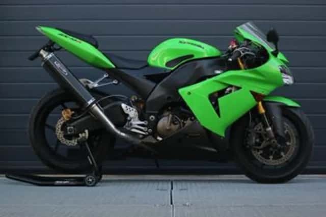 KAWASAKI ZX (2005) thumbnail 2