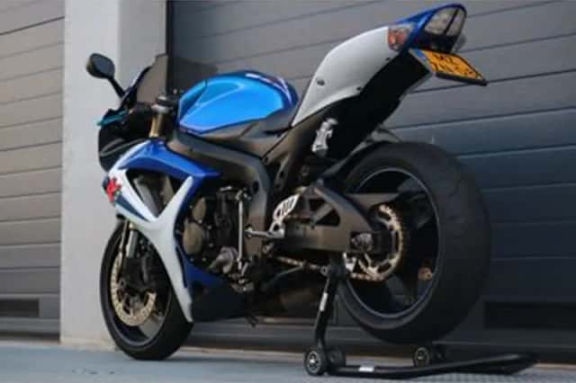 Suzuki GSX-R (2006) thumbnail 6